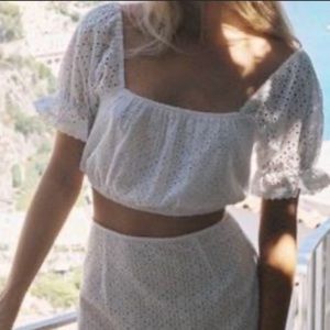 With Jean puff sleeve white cropped blouse